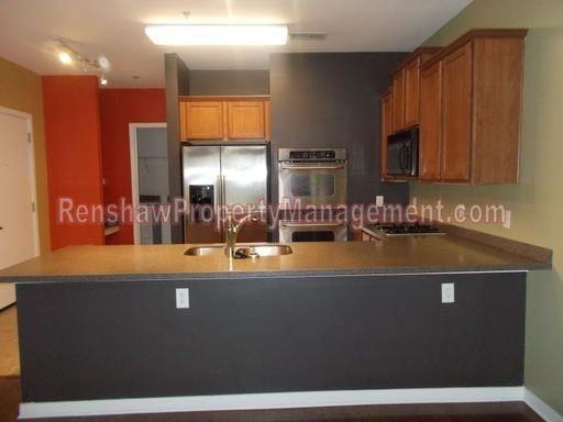 426 N Front St - Photo 3 of 13