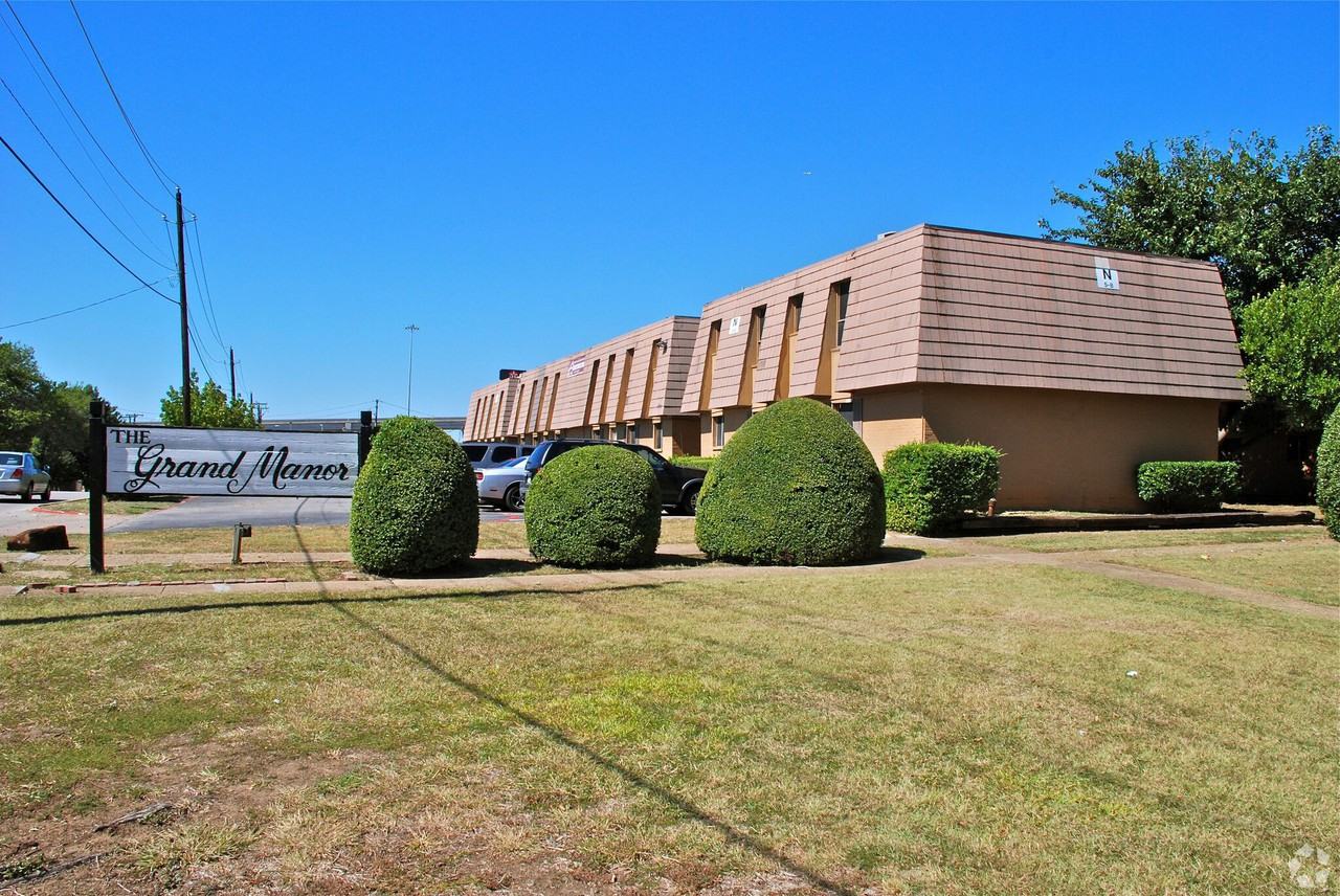 Grand Manor - Photo 3 of 3