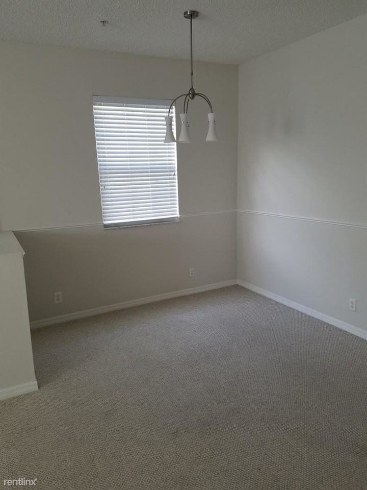 107 Lighthouse Cir - Photo 3 of 11