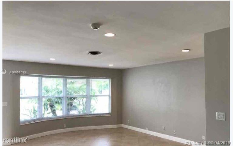 6119 NW 18th Ct - Photo 3 of 12