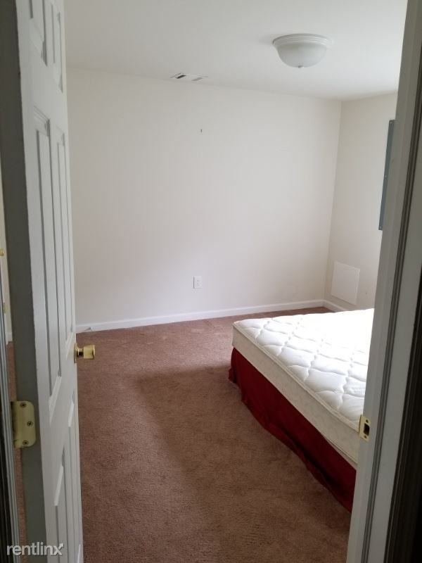 139 Durban Ave - Photo 3 of 8