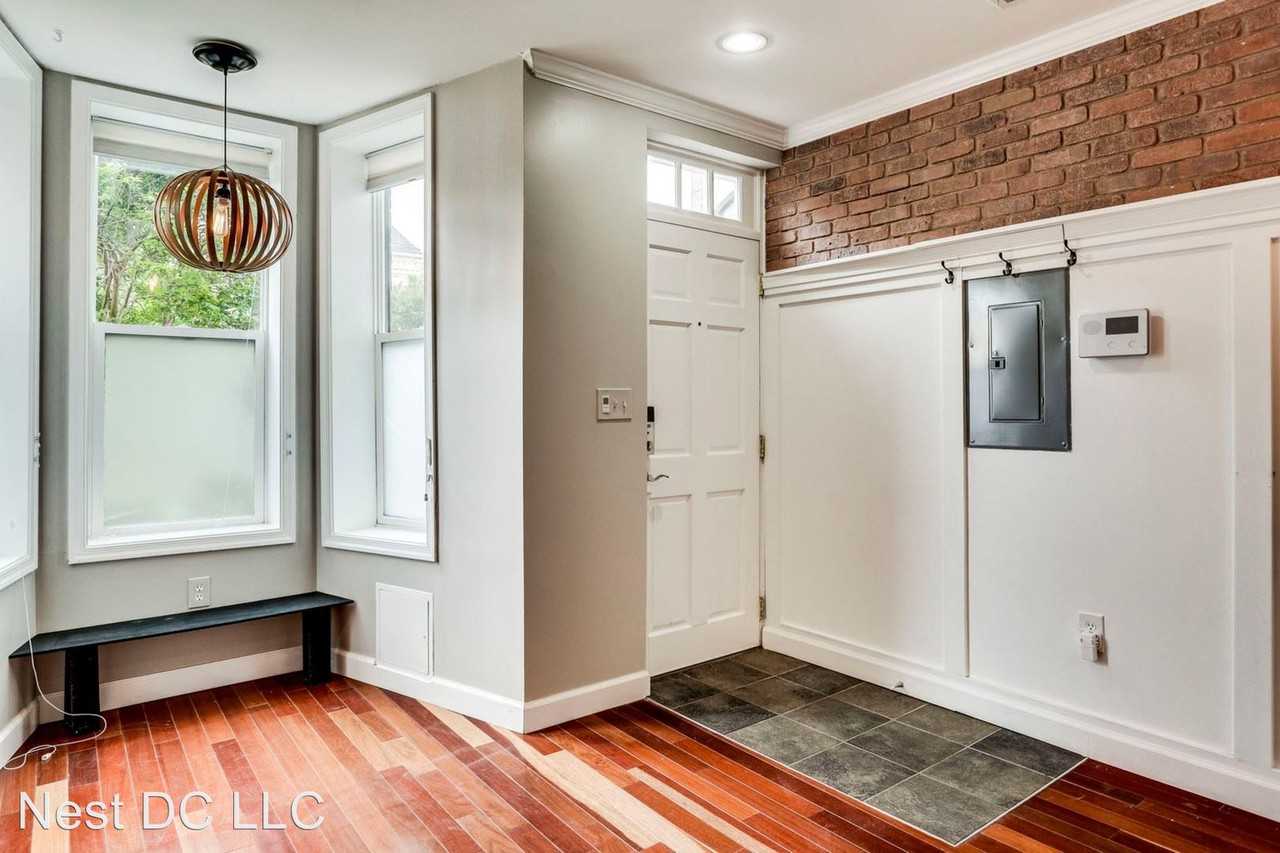 823 12th St NW - Photo 2 of 36