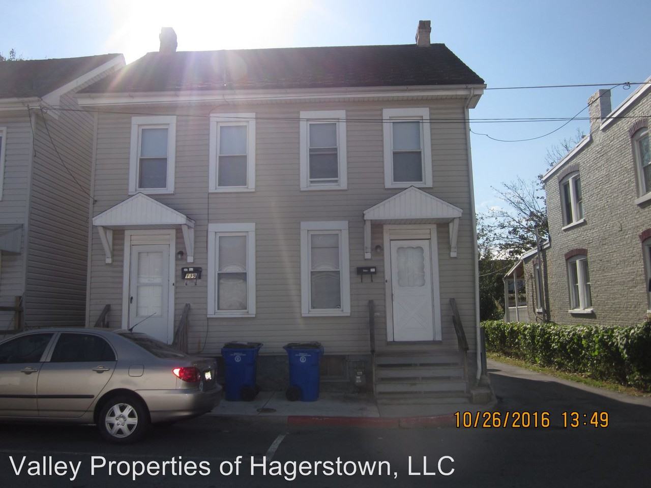 137-139 Elm St - Photo 2 of 7