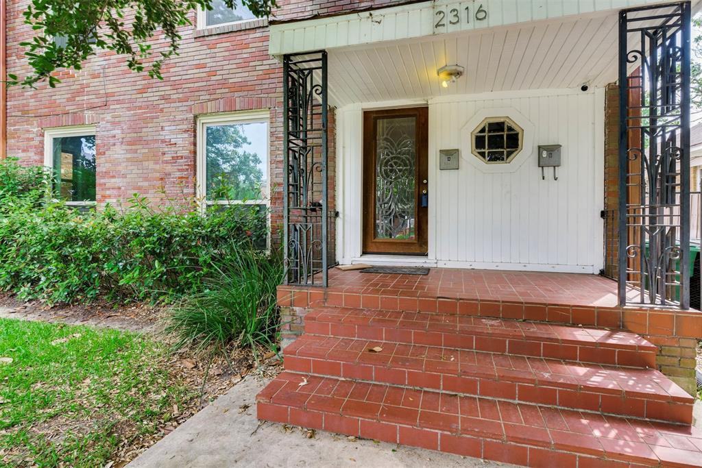 2316 Wentworth St - Photo 2 of 24