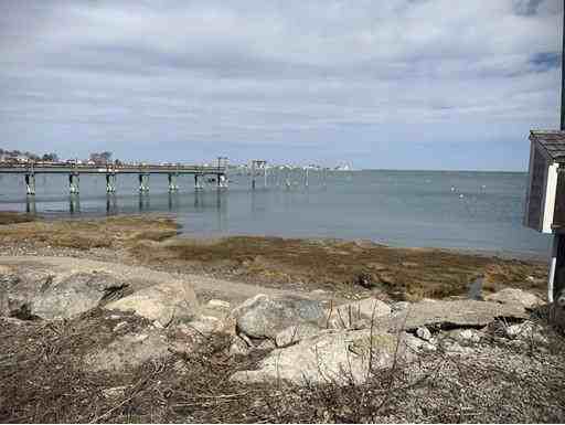 8 Beaver Dam Rd - Photo 2 of 15