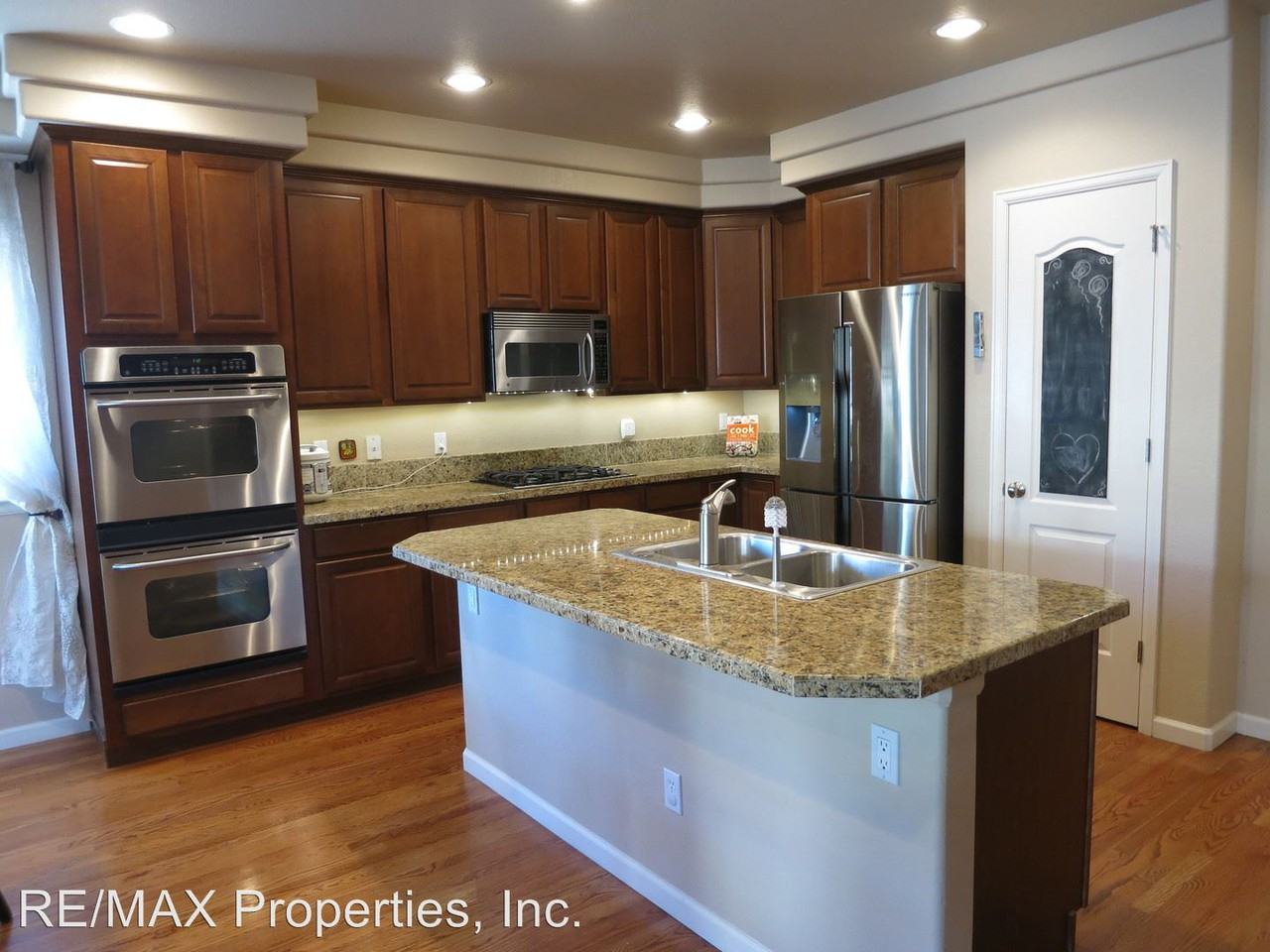 13861 Single Leaf Ct - Photo 2 of 19