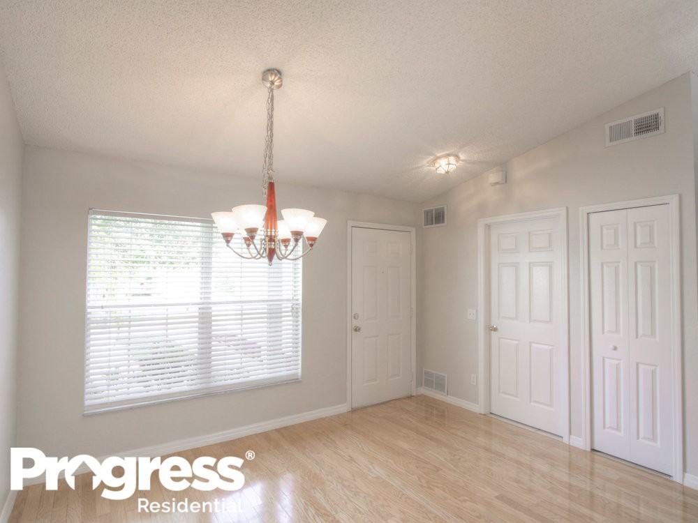 11721 Chapelle Ct - Photo 2 of 16