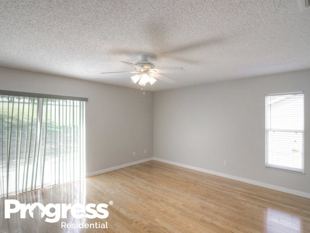 11721 Chapelle Ct - Photo 3 of 16