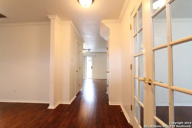 4323 Knollbluff - Photo 3 of 25