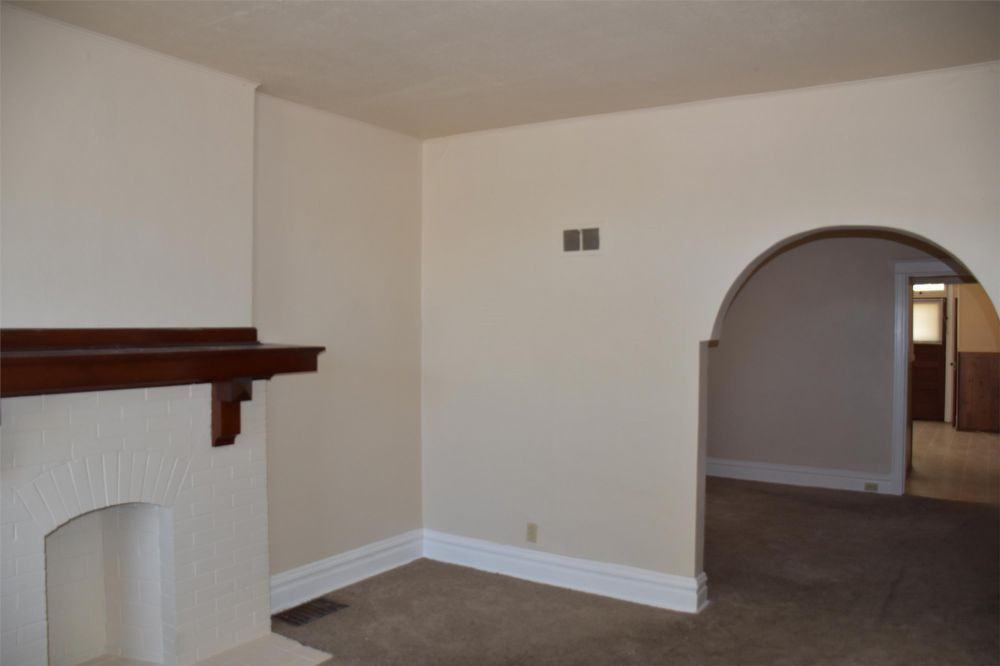 2756 Ann Ave - Photo 2 of 10