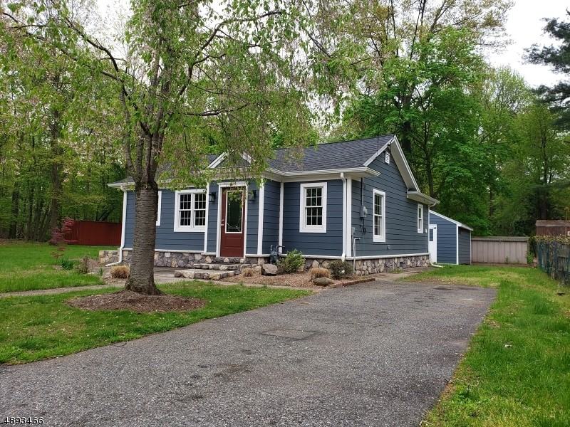 126 Mack St - Photo 2 of 18