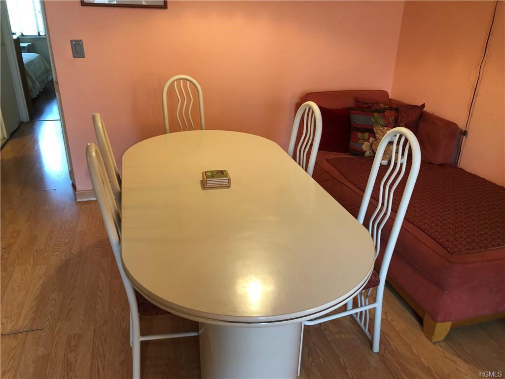 802 Brook Ave #12c - Photo 3 of 11