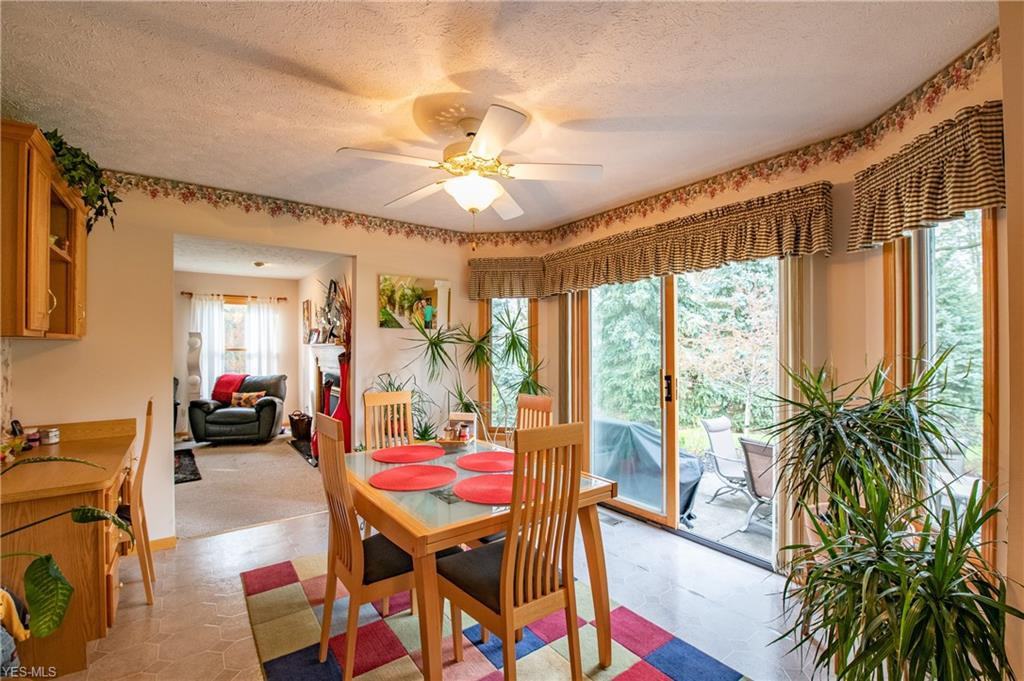 5147 Abigail Dr - Photo 3 of 28