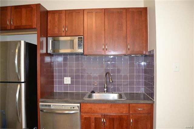 317 Belt Ave - Photo 3 of 7