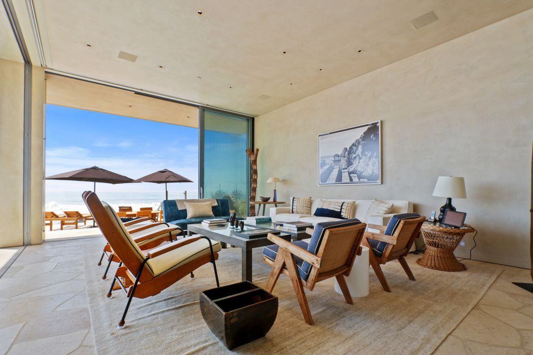 31346 Broad Beach Rd - Photo 3 of 23