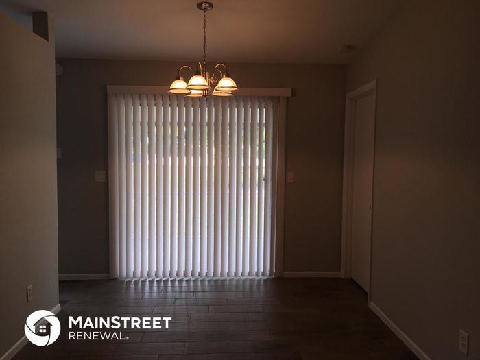 3117 NE 6th Ave - Photo 3 of 16