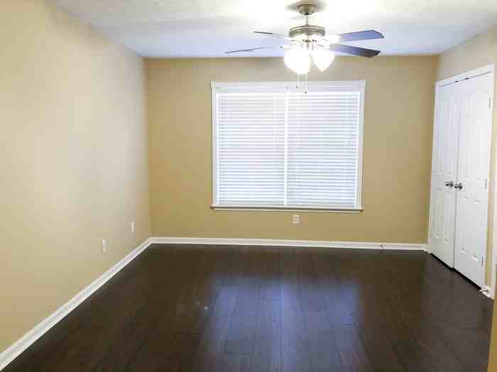 11400 Catalpa View Ct - Photo 2 of 16