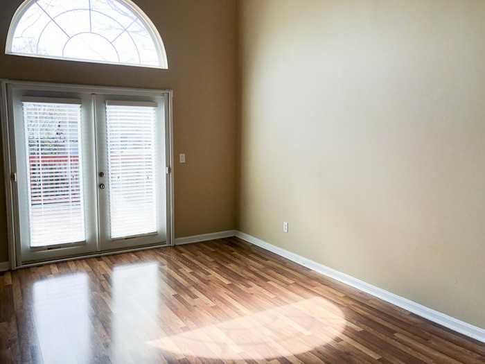 11400 Catalpa View Ct - Photo 3 of 16