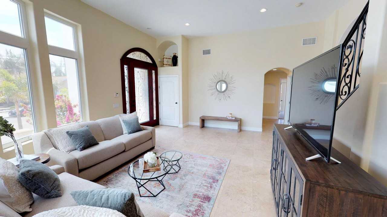 Spacious Bay Park home Zumper