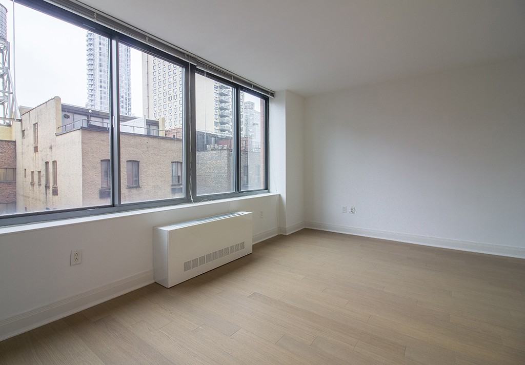 222 E 34th St #817 - Photo 3 of 12