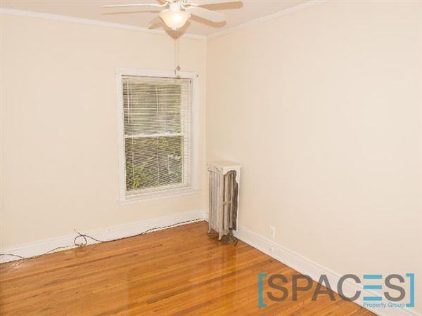 Sunnyside and Damen - Photo 3 of 8