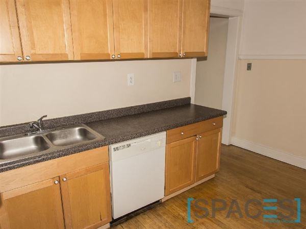 Sunnyside and Damen - Photo 2 of 8