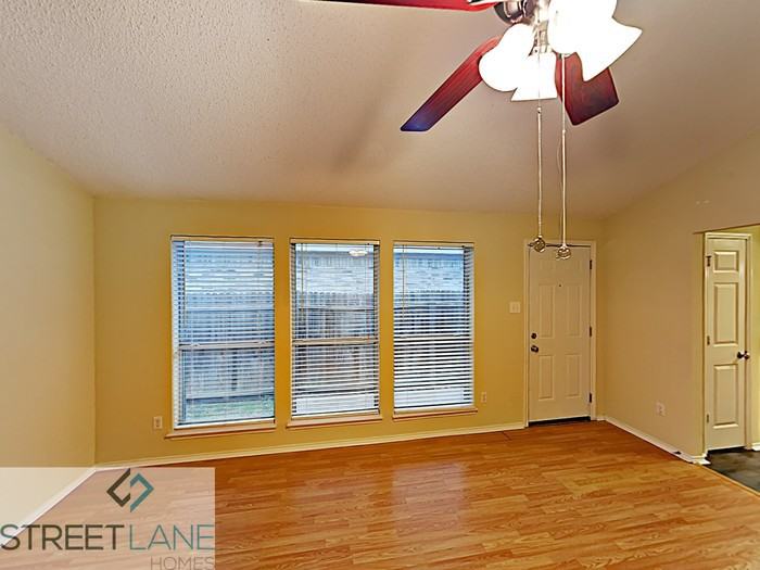 6436 Twilight Cir - Photo 2 of 14