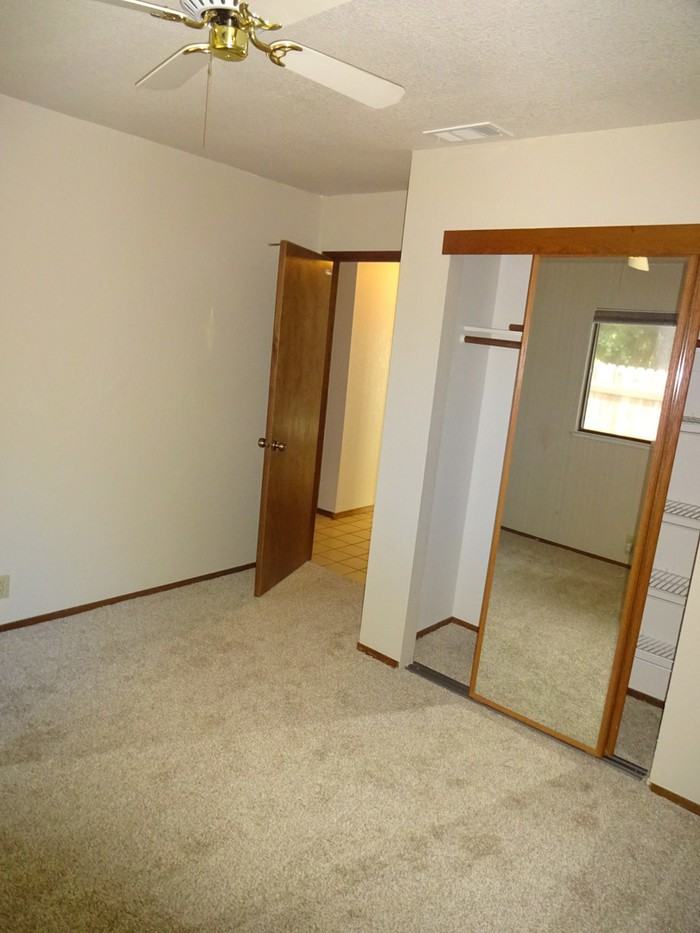 1763 Vista Creek Dr - Photo 3 of 22