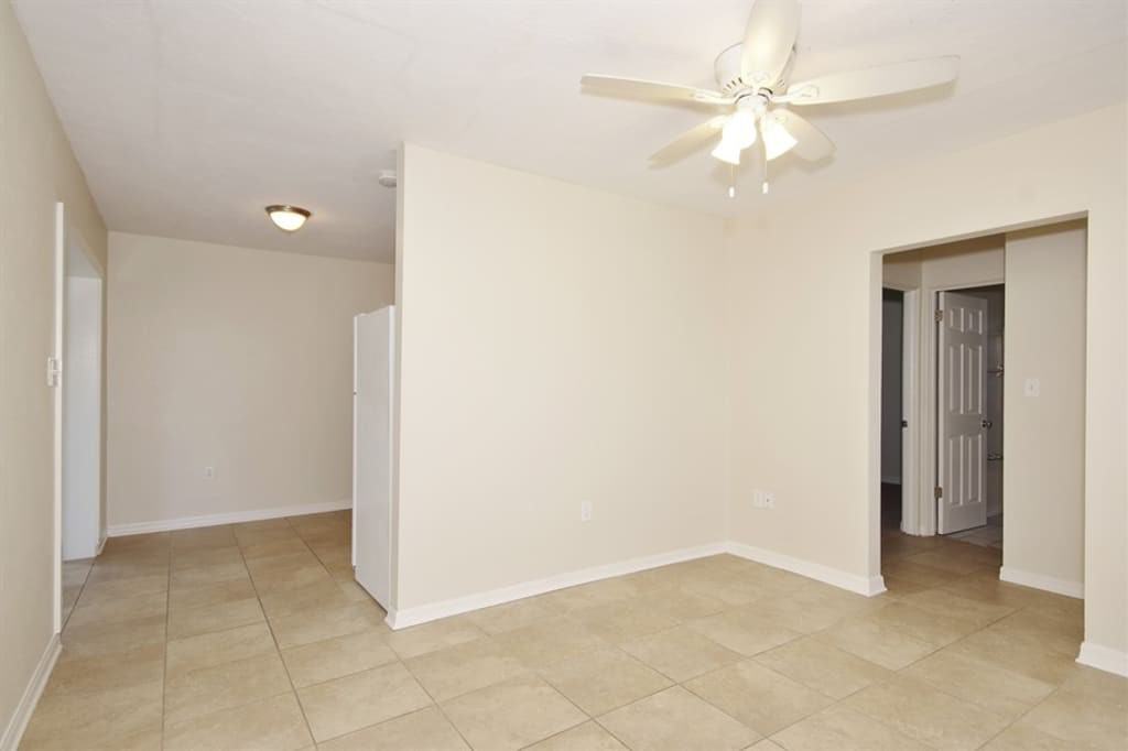 2154 Nottingham Rd - Photo 3 of 20