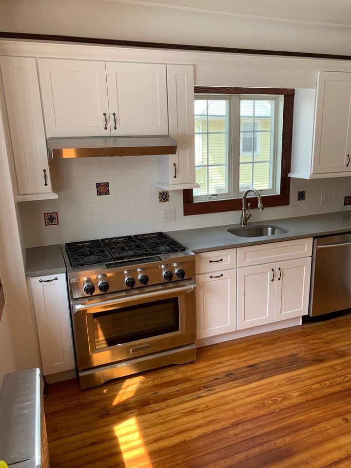 60 Schofield St - Photo 2 of 13