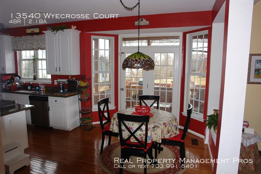 13540 Wyecrosse Ct - Photo 3 of 22