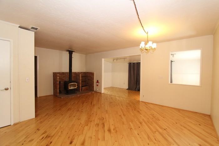 3904 Cedar Dr - Photo 3 of 21