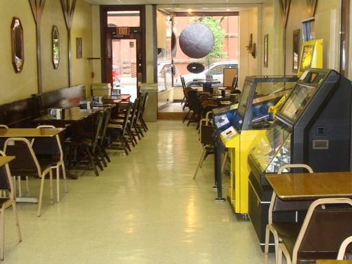 35 W Market St - Photo 3 of 6