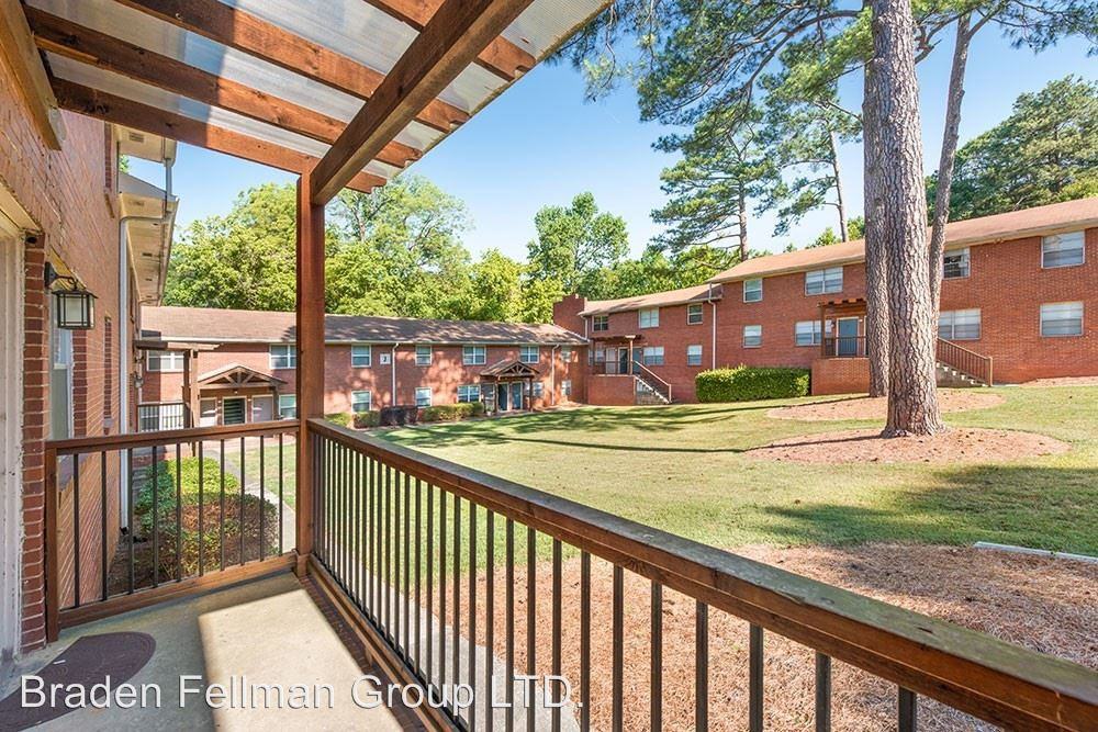 1800 Memorial Dr - Photo 2 of 10