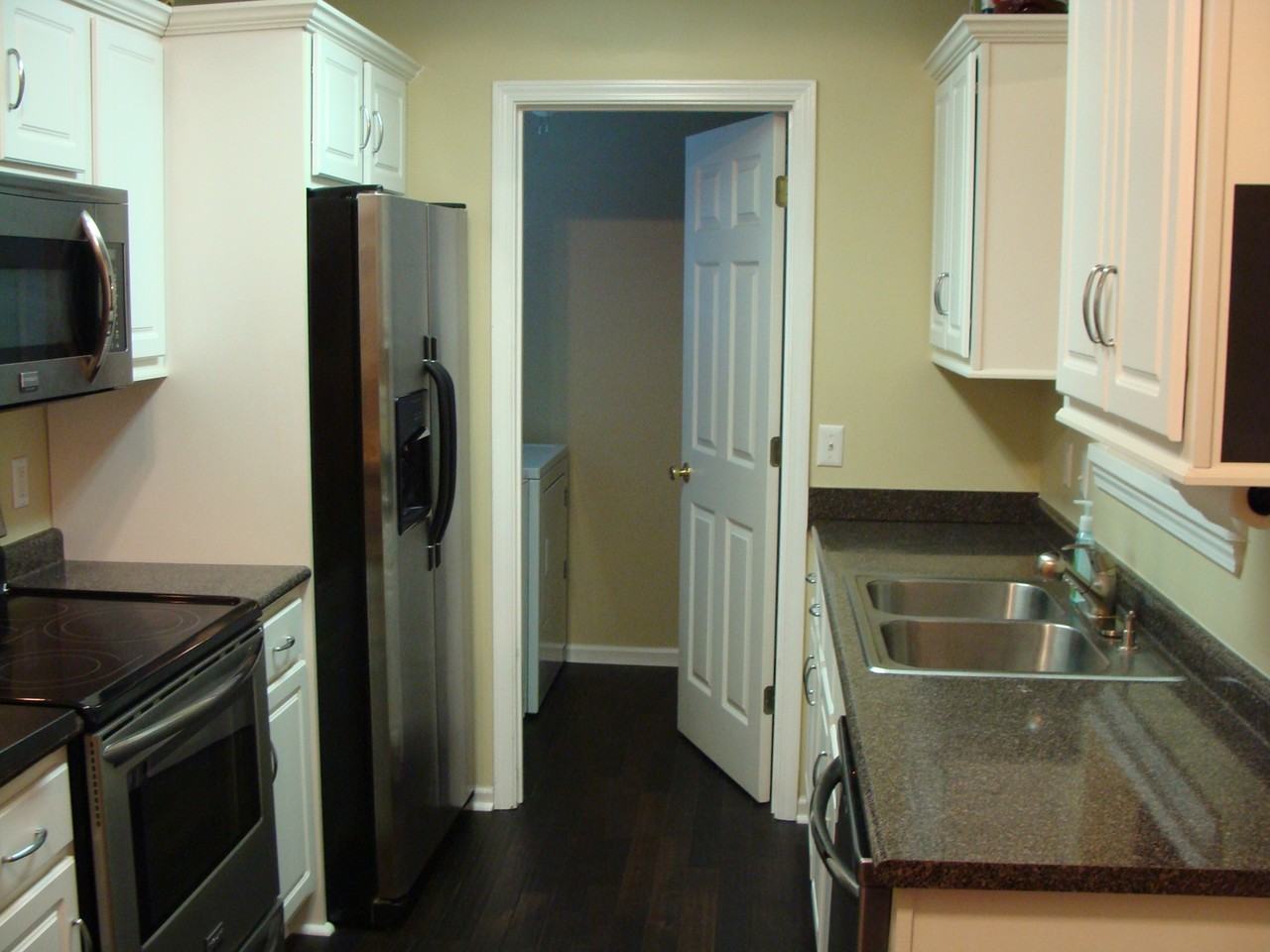 126 Oak Pointe Trail - Photo 3 of 11