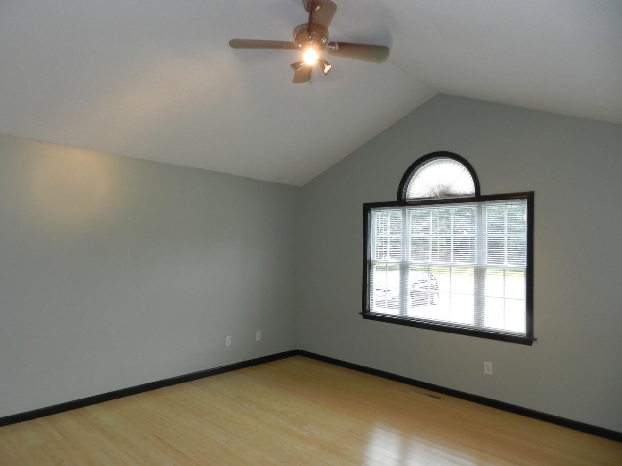 80 Quince Ct - Photo 3 of 16