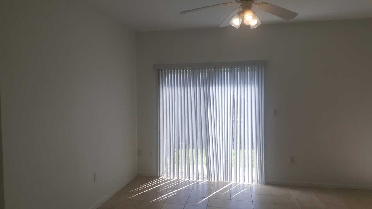 1016 Anniston Ct - Photo 3 of 12