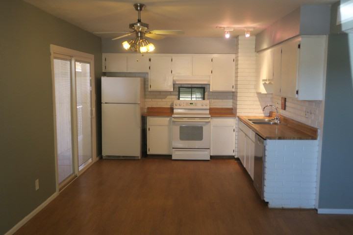 328 W Riviera Dr - Photo 3 of 15