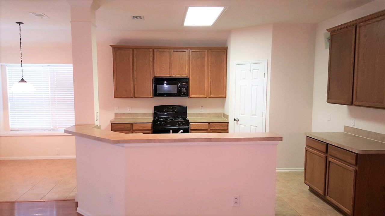 4536 Butterfly Way - Photo 3 of 8