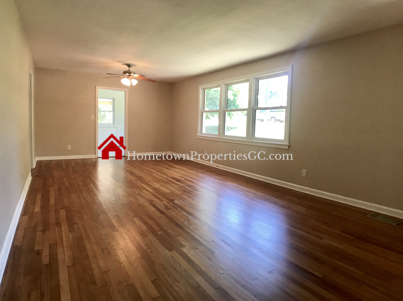 2950 Magnolia Ave - Photo 3 of 20