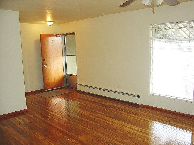 941 Lewis - Photo 2 of 6