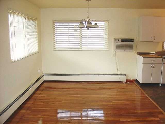 941 Lewis - Photo 3 of 6