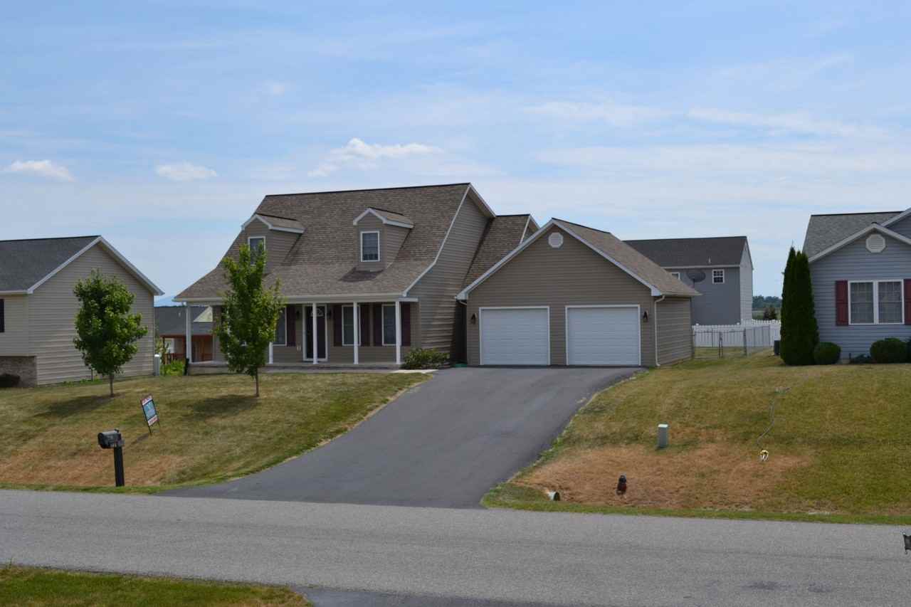 239 Harper St - Photo 2 of 31