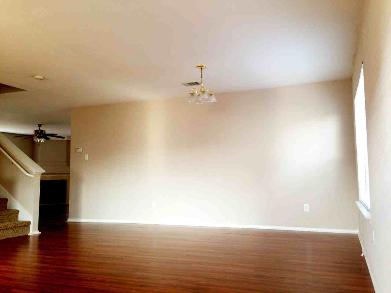 1043 Canterbury Trail - Photo 2 of 13