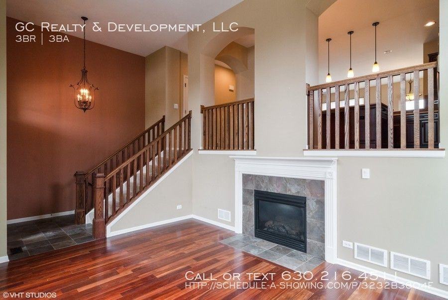498 Grosvenor Ln - Photo 3 of 18