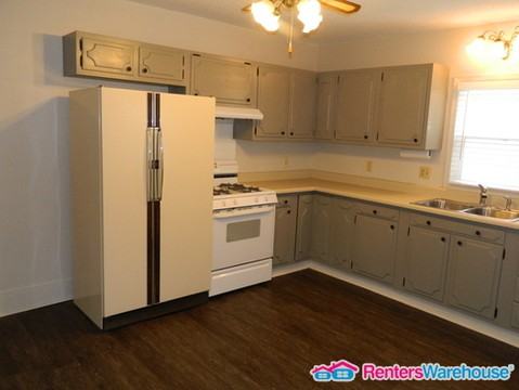 3204 Hubbell Ave - Photo 3 of 15