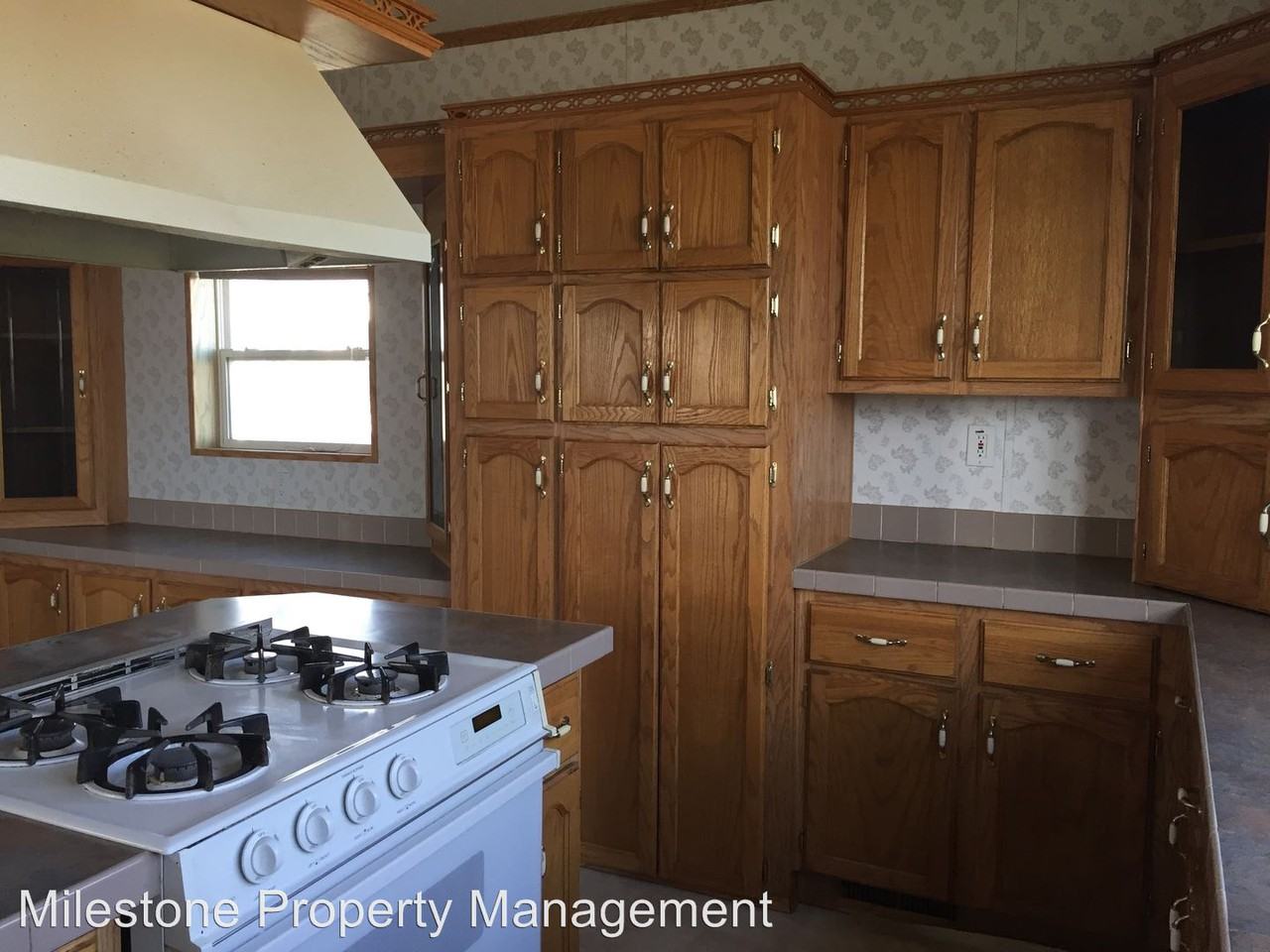 4 Pioneer Cir - Photo 3 of 7