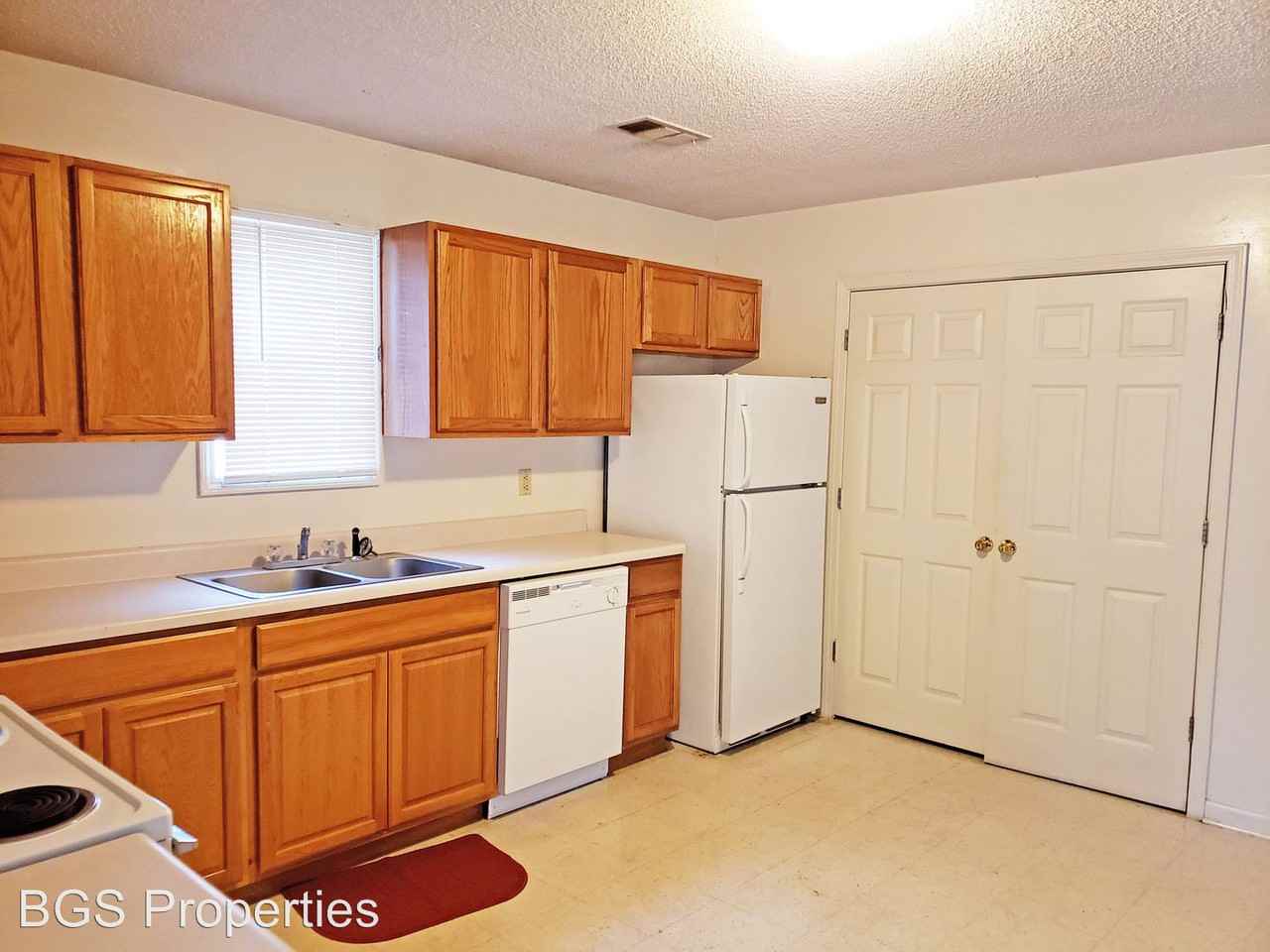 615 E Main St - Photo 3 of 11