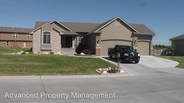 1040 Lobdell Dr - Photo 2 of 28