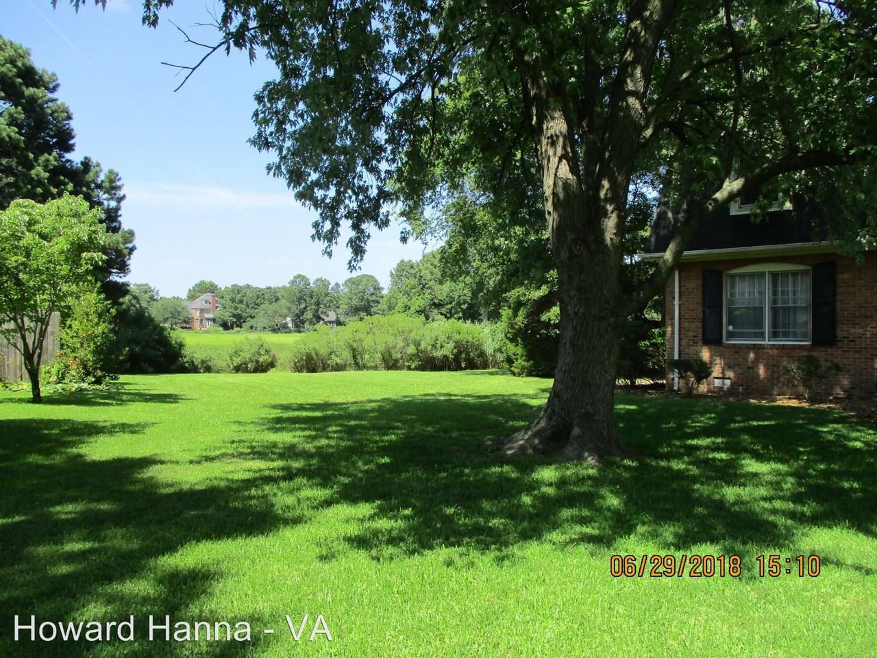 1486 Holly Point Rd - Photo 2 of 24